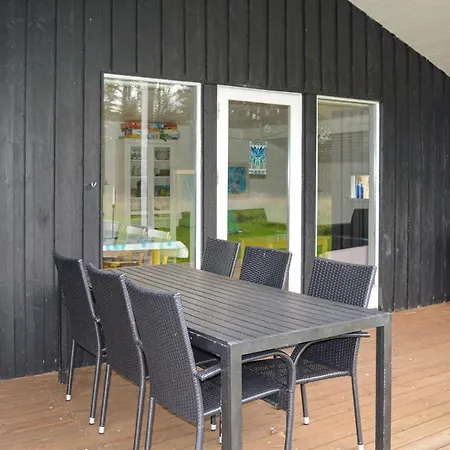 Awesome In With Kitchen Holiday home Strandby